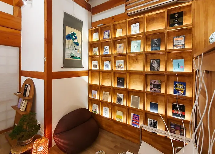 別荘 Awik Hanok *